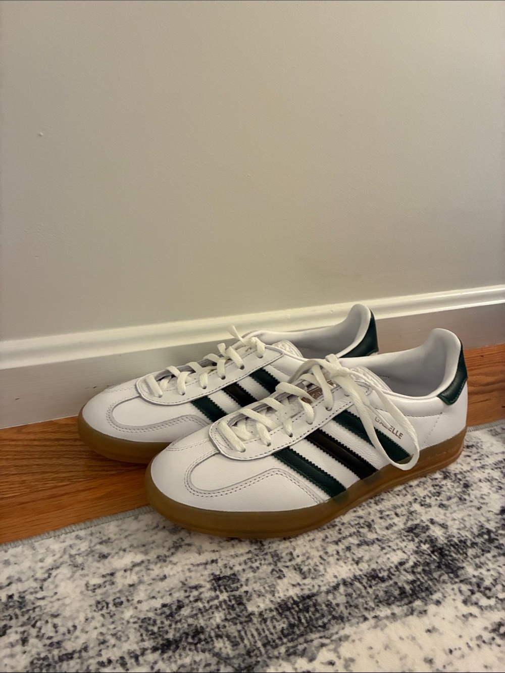 adidas Gazelle leather shoe with green and black stripes - Picture 2 of 10